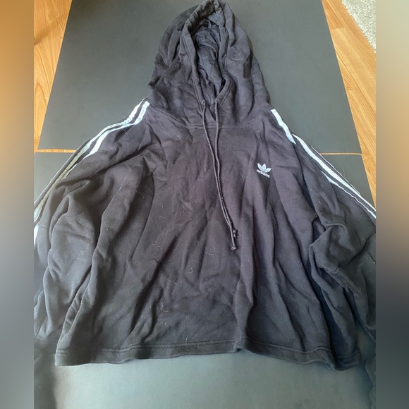 ADIDAS CROPPED SWEATER- 2XL (ESTIMATED) - Picture 1 of 2